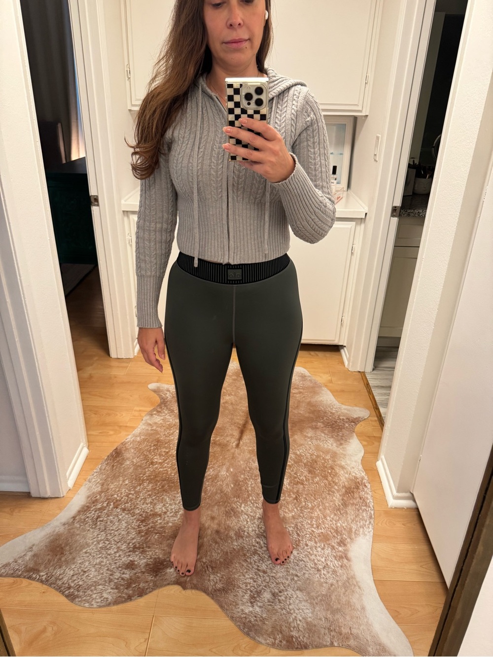 ALO Airlift High-Waist 7/8 Line Up Leggings in Olive Green